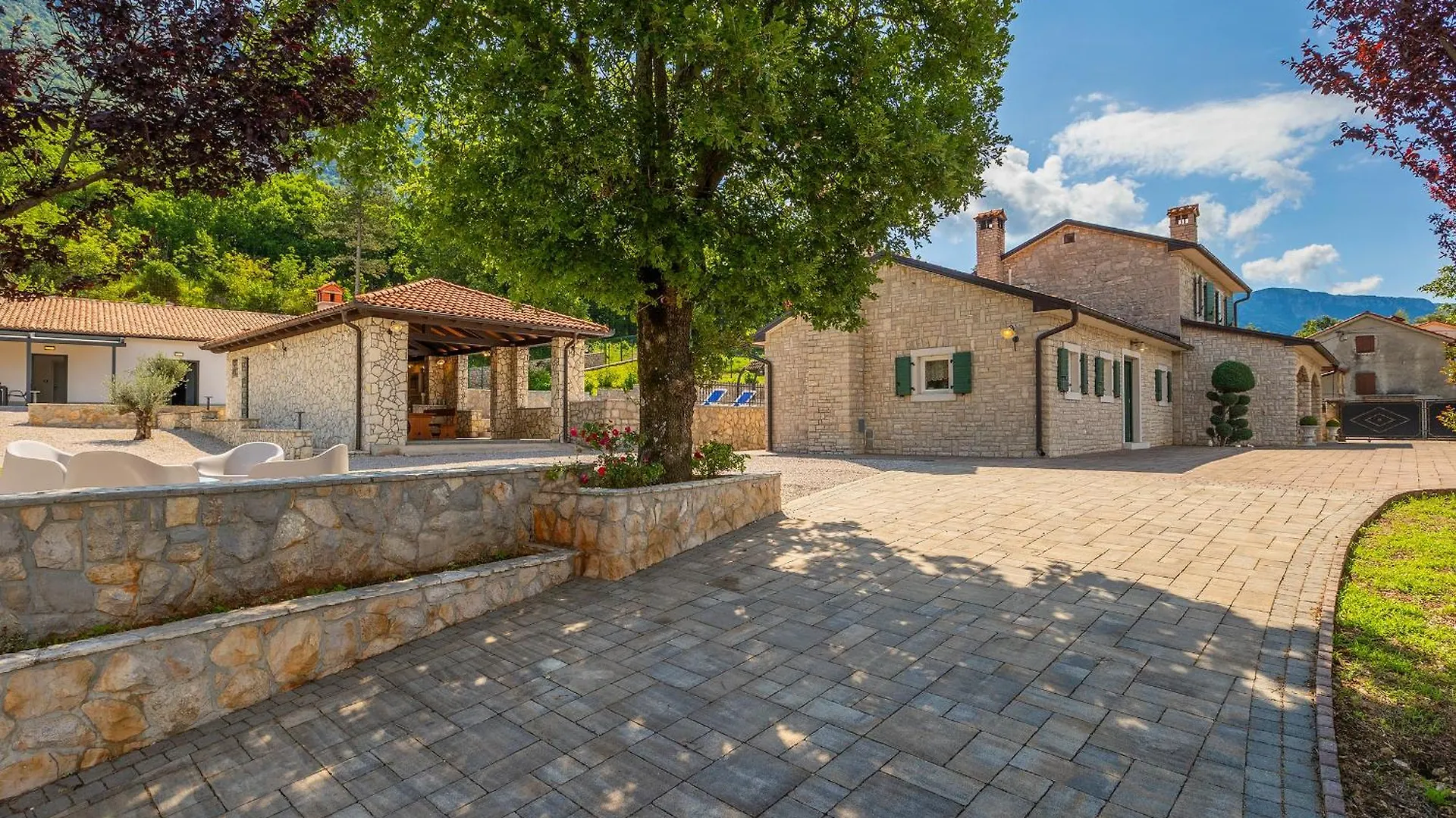 Holiday Home Villa Skavre Pulgarija Cepic